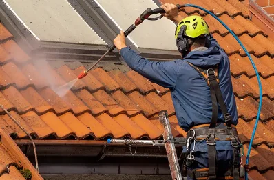 Démoussage et hydrofuge de toiture à Melve
